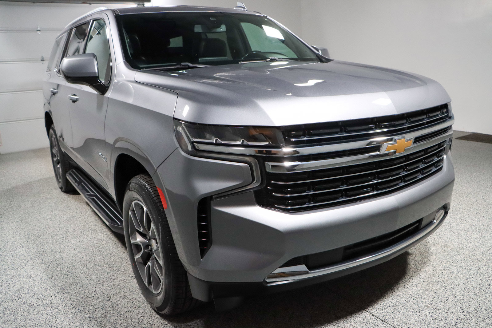 Used 2021 Chevrolet Tahoe LT w/ Rear Media and Nav Package AWD/4WD image 5