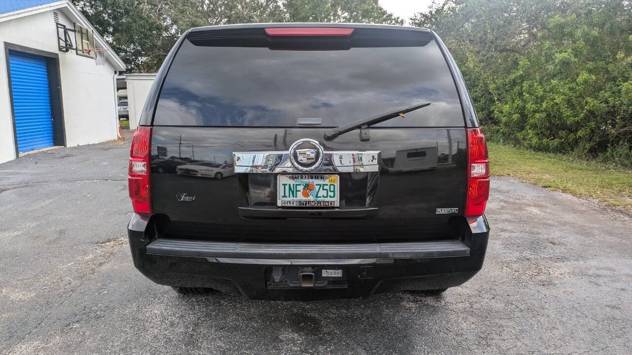 Used 2011 Chevrolet Suburban LS image 3