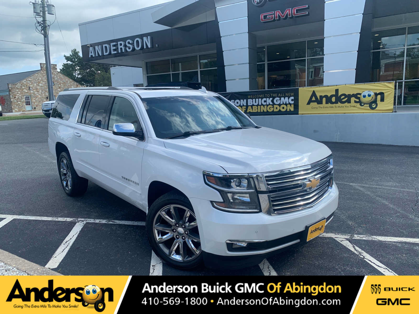 Used 2018 Chevrolet Suburban Premier AWD/4WD image 1
