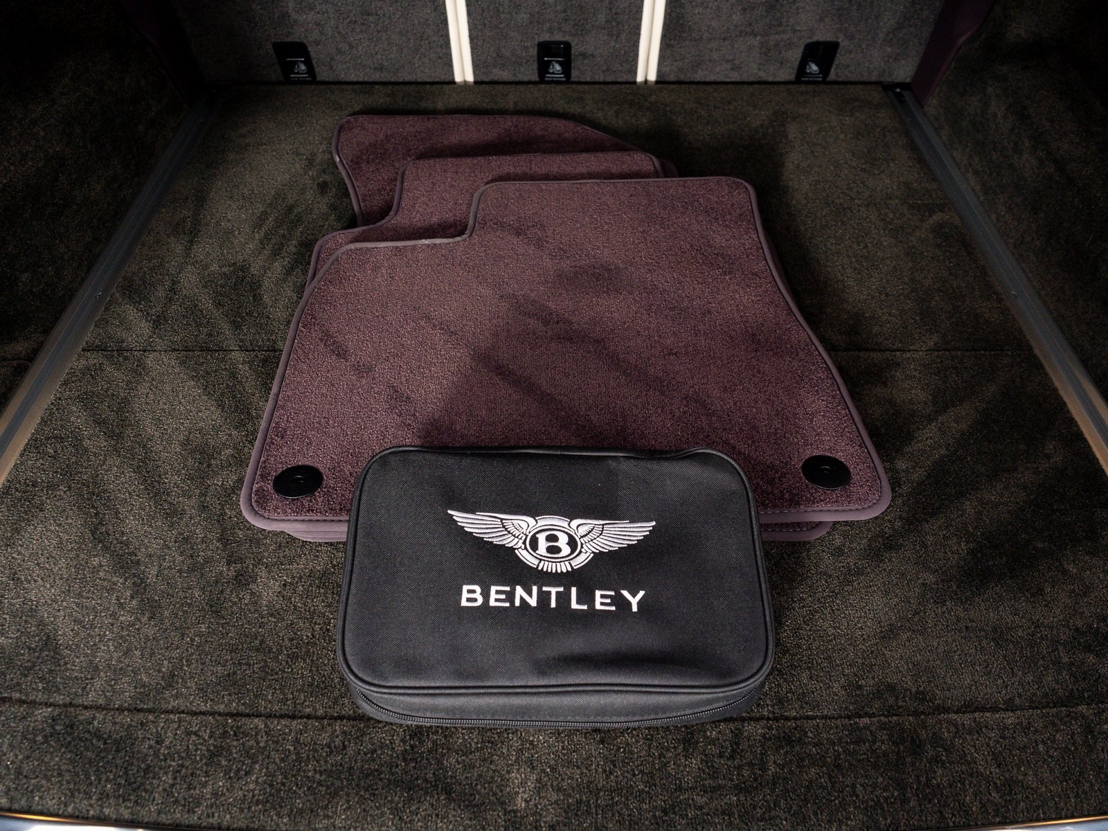 Certified 2023 Bentley Bentayga Extended Wheelbase image 46