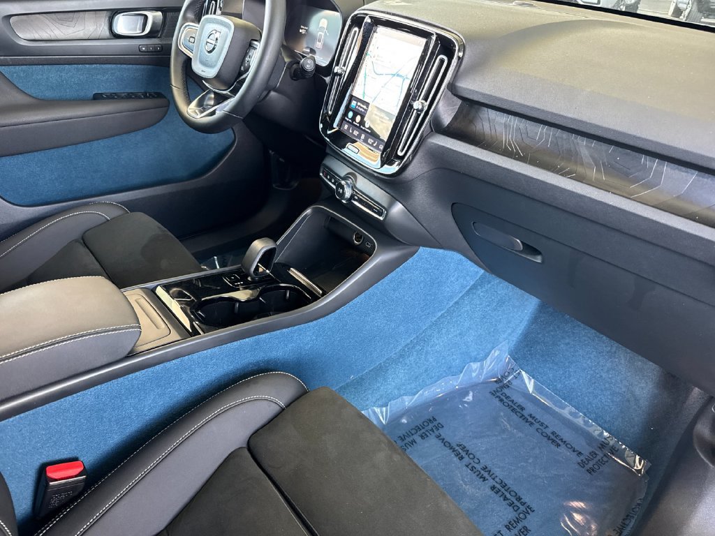 Certified 2023 Volvo XC40 Recharge Plus AWD/4WD image 15