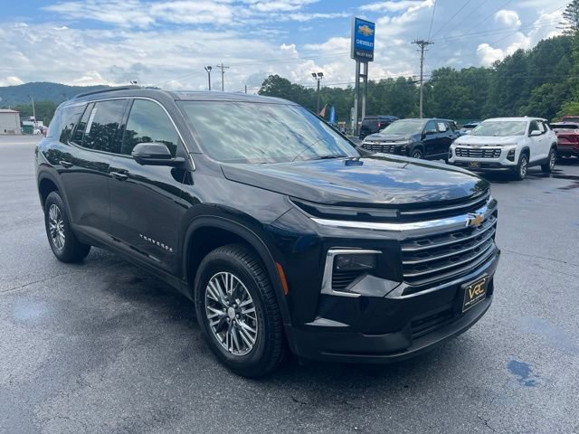 Used 2024 Chevrolet Traverse LT AWD/4WD image 4