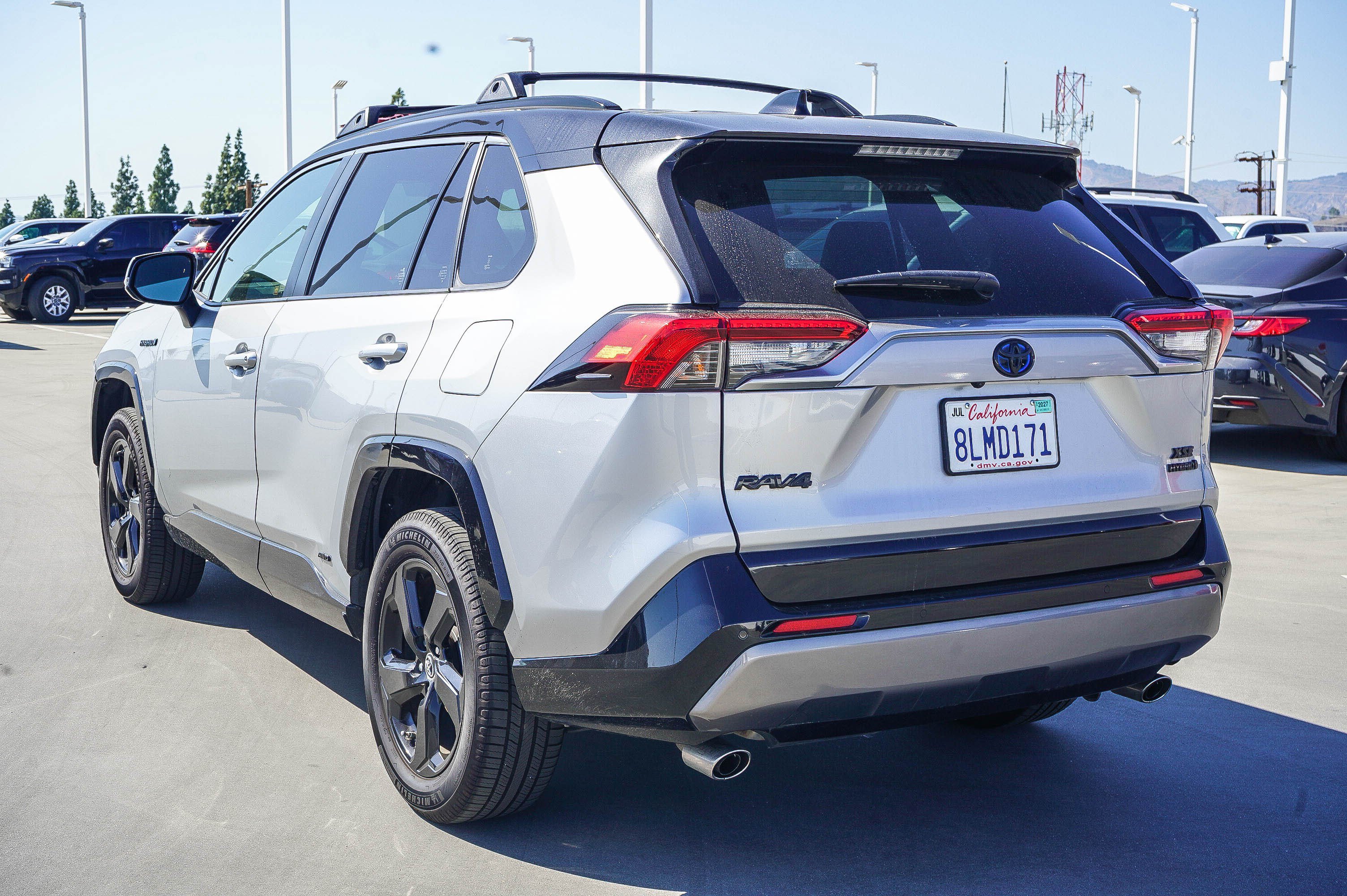 Used 2019 Toyota RAV4 XSE AWD/4WD image 5