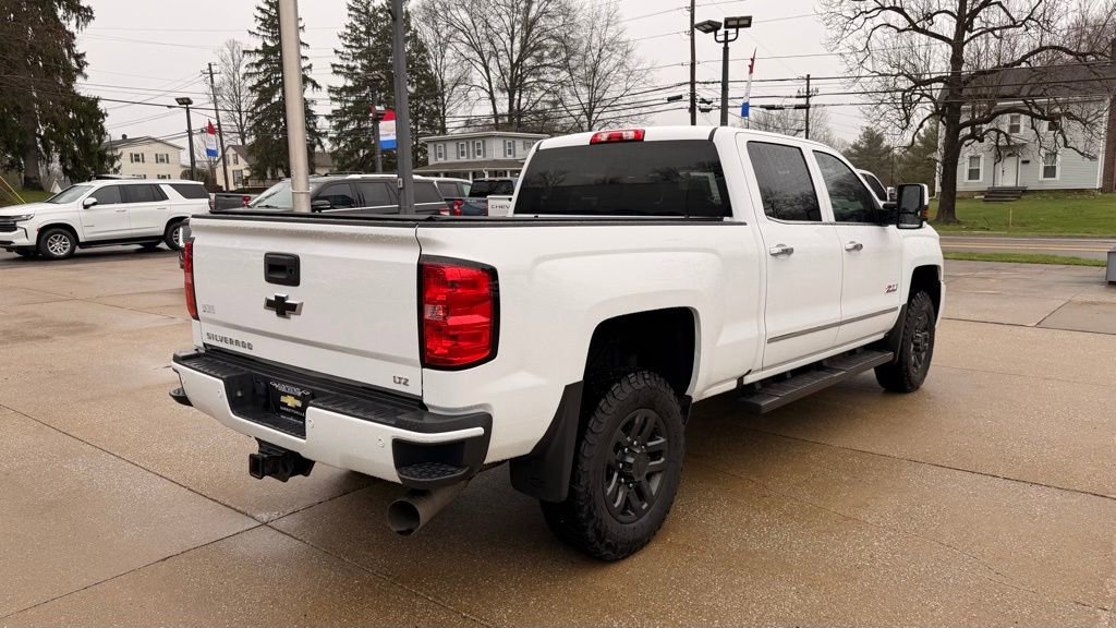 Used 2019 Chevrolet Silverado 3500 LTZ w/ Duramax Plus Package image 4