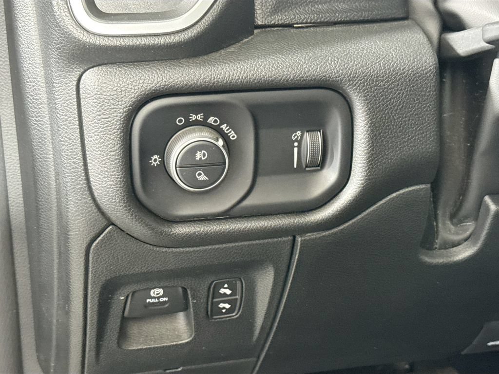 Used 2024 RAM 1500 Big Horn AWD/4WD image 10