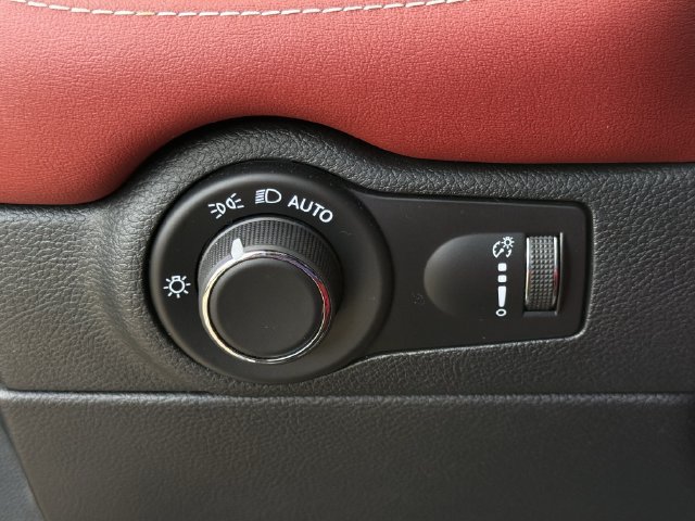 Used 2024 Dodge Durango SRT AWD/4WD image 25
