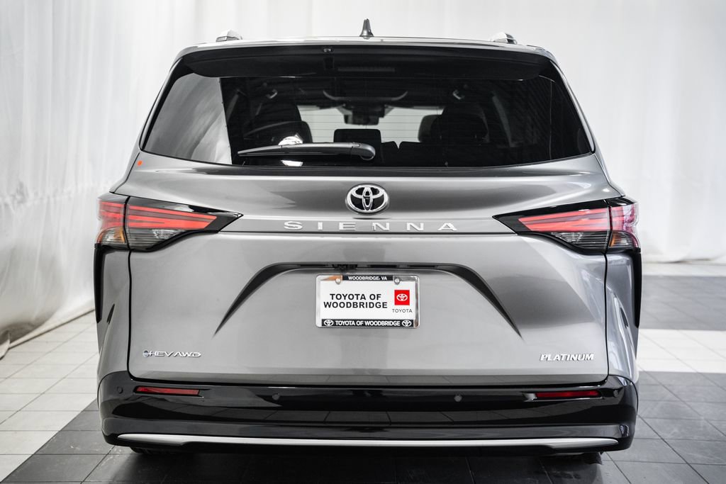 New 2026 Toyota Sienna Platinum image 5