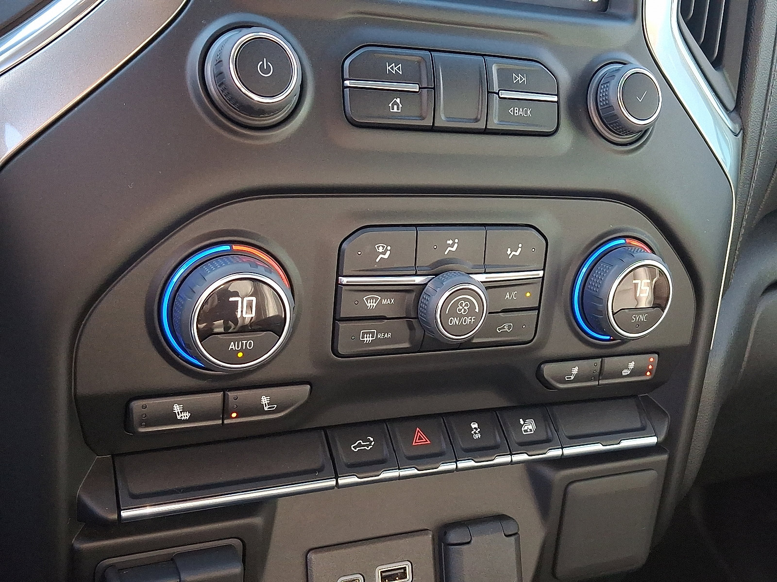 Used 2021 Chevrolet Silverado 1500 RST image 16