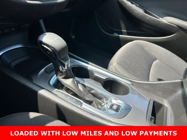 Used 2023 Chevrolet Malibu LT FWD image 25