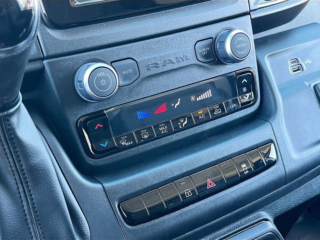 New 2026 RAM ProMaster 2500 w/ Convenience Group FWD image 15