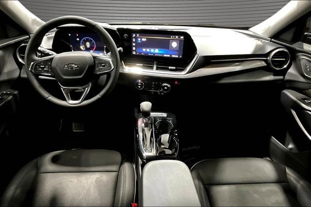 Certified 2025 Chevrolet Trax ACTIV w/ Driver Confidence Package FWD image 5