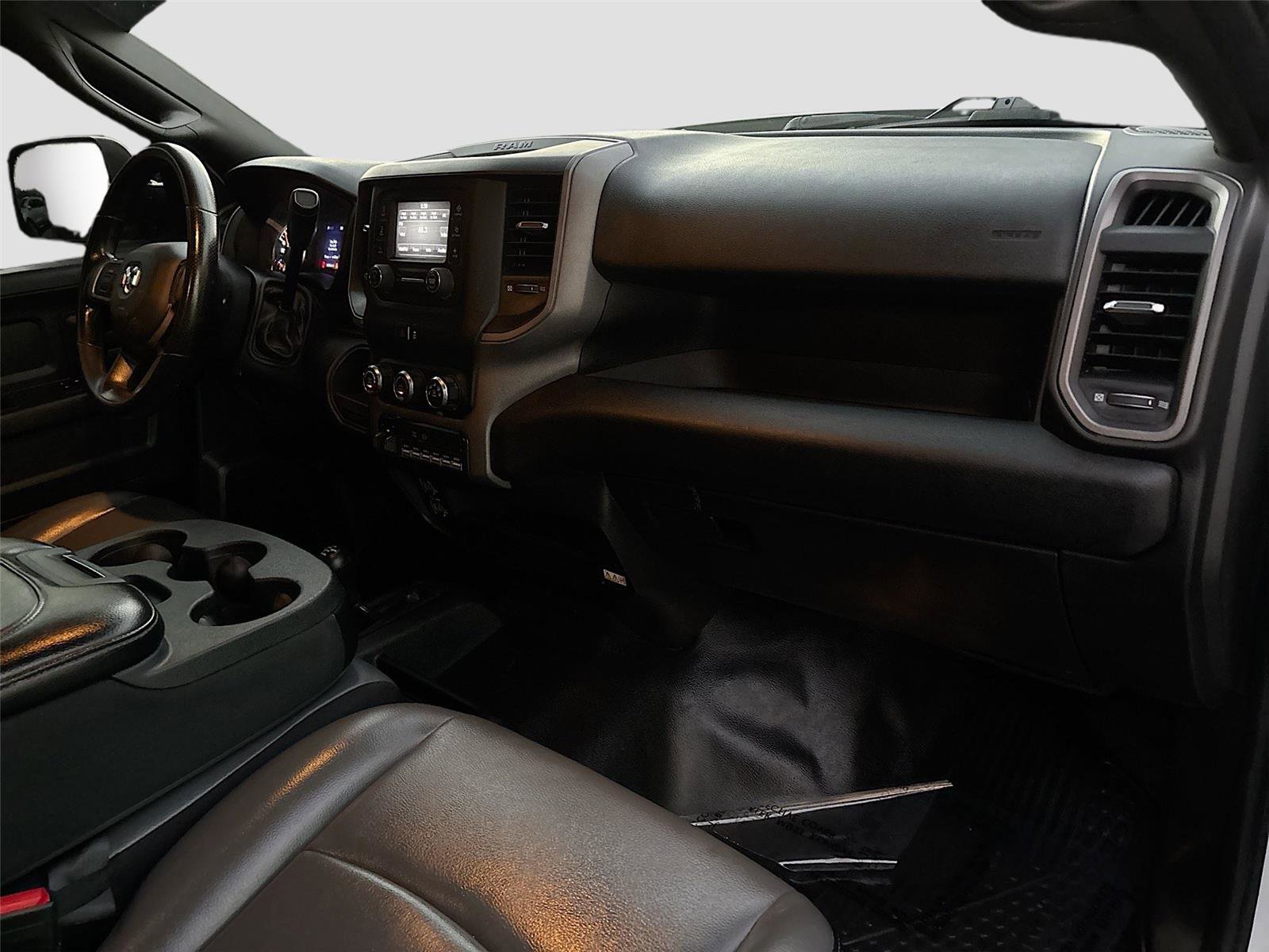 Used 2022 RAM 2500 Tradesman w/ Chrome Appearance Group image 30