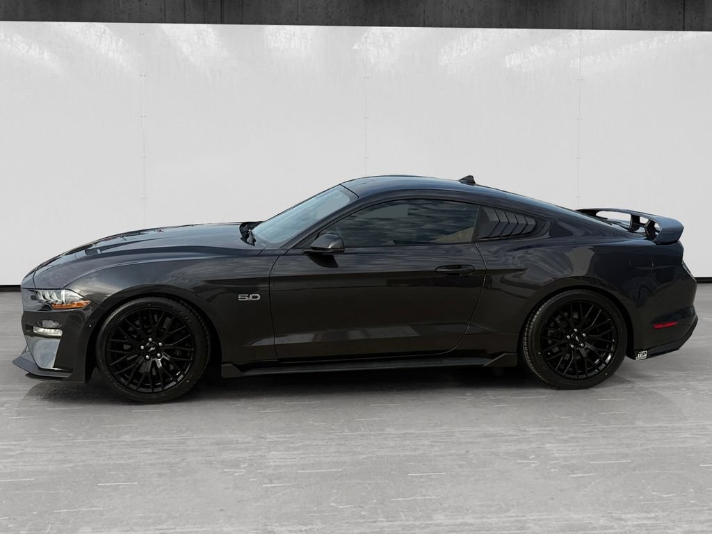 Used 2022 Ford Mustang GT Premium w/ GT Performance Package RWD image 2