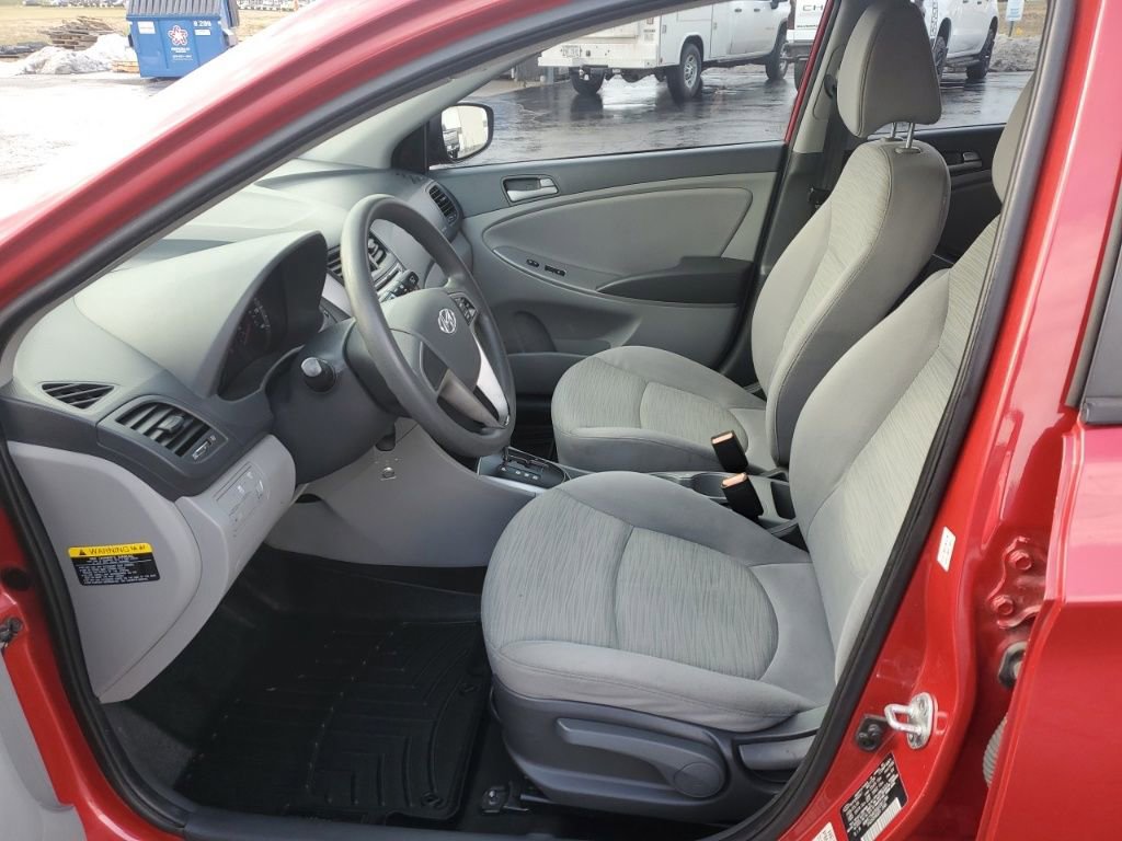 Used 2016 Hyundai Accent SE image 12