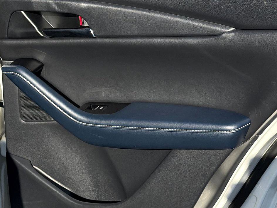 Used 2021 MAZDA CX-30 FWD 2.5 S w/ Preferred Package image 26