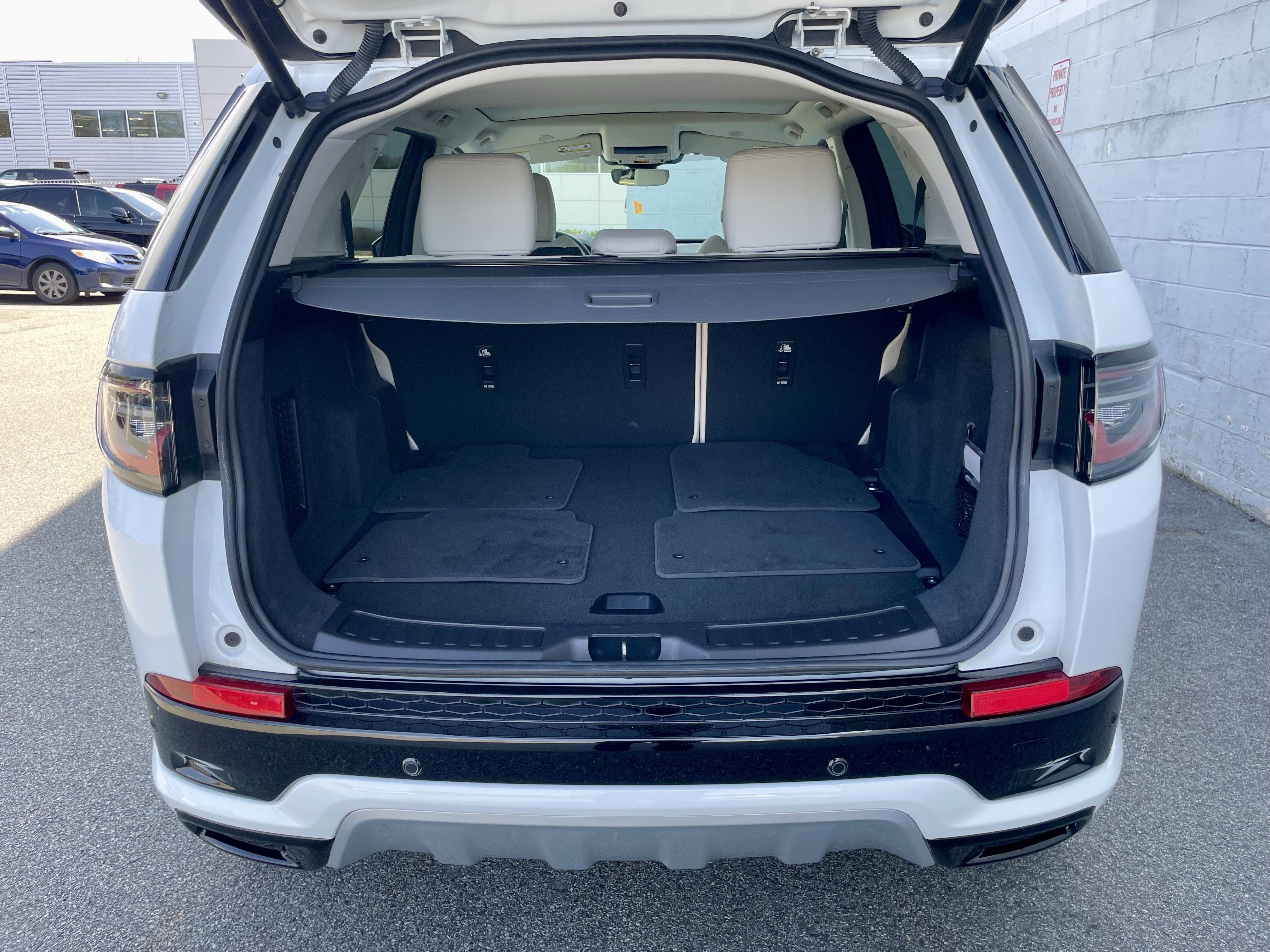 Certified 2024 Land Rover Discovery Sport S image 36