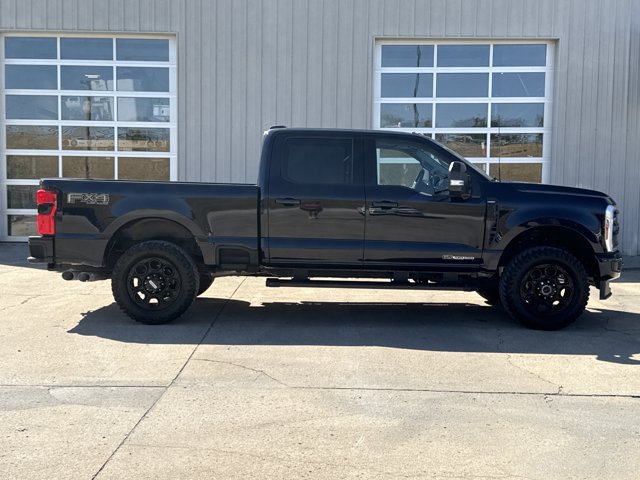Used 2025 Ford F250 Lariat w/ Black Appearance Package AWD/4WD image 2