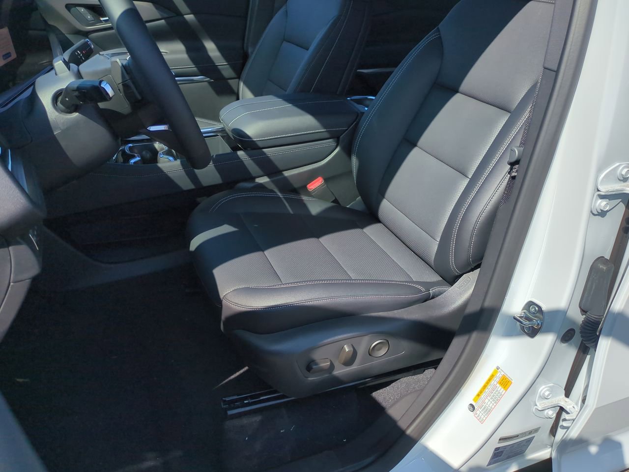 New 2025 Chevrolet Traverse LT w/ Enhanced Driving Package image 19