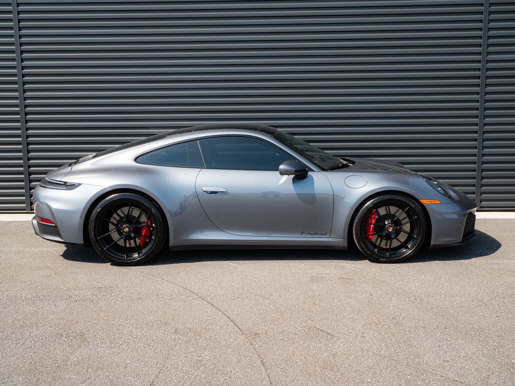 Certified 2026 Porsche 911 Carrera GTS image 25