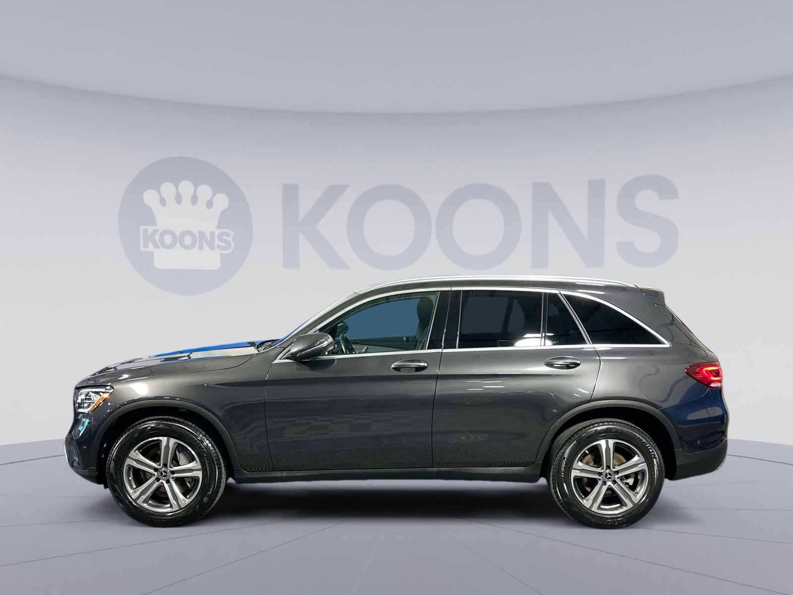 Used 2022 Mercedes-Benz GLC 300 4MATIC image 2