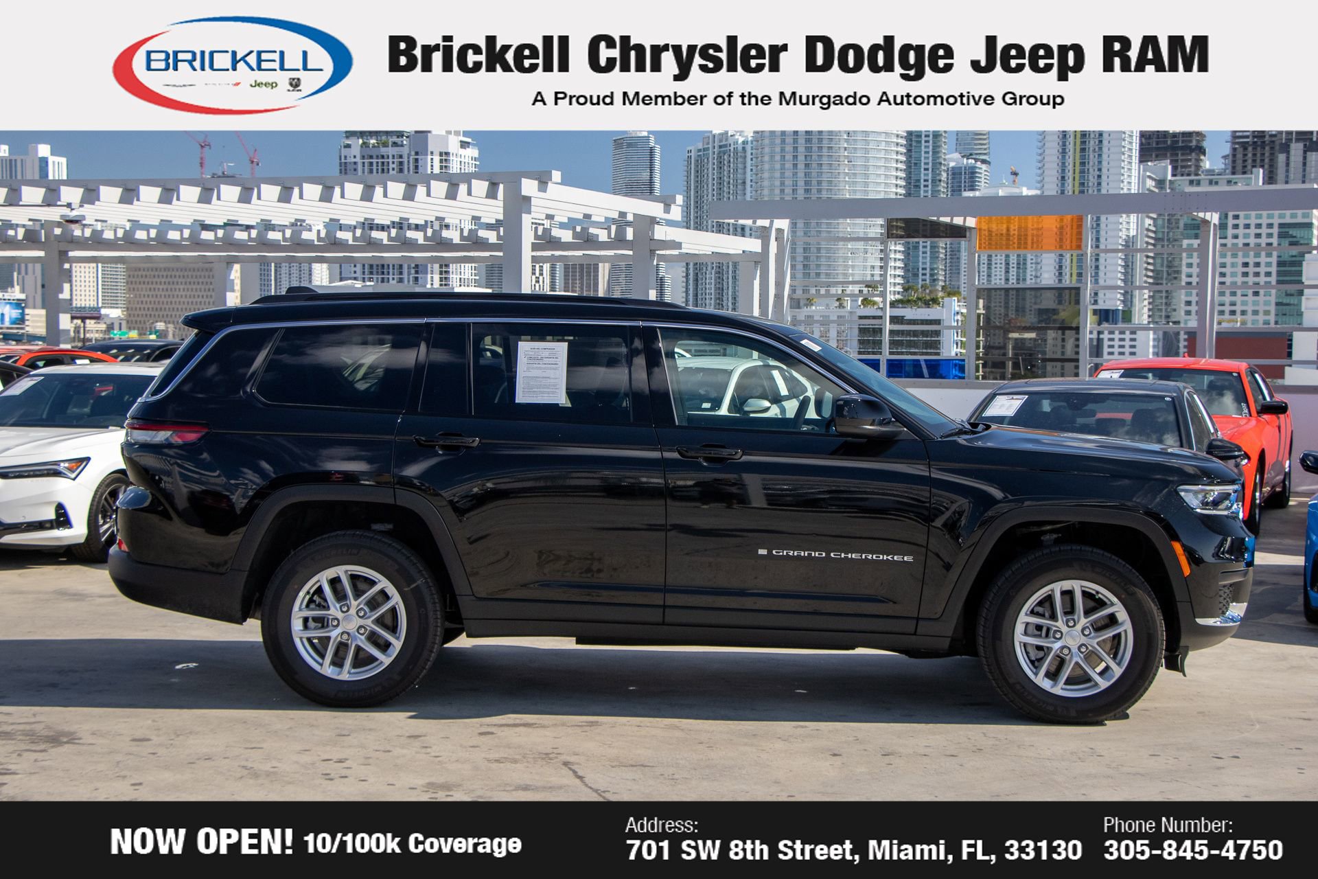 Used 2025 Jeep Grand Cherokee L Laredo image 4