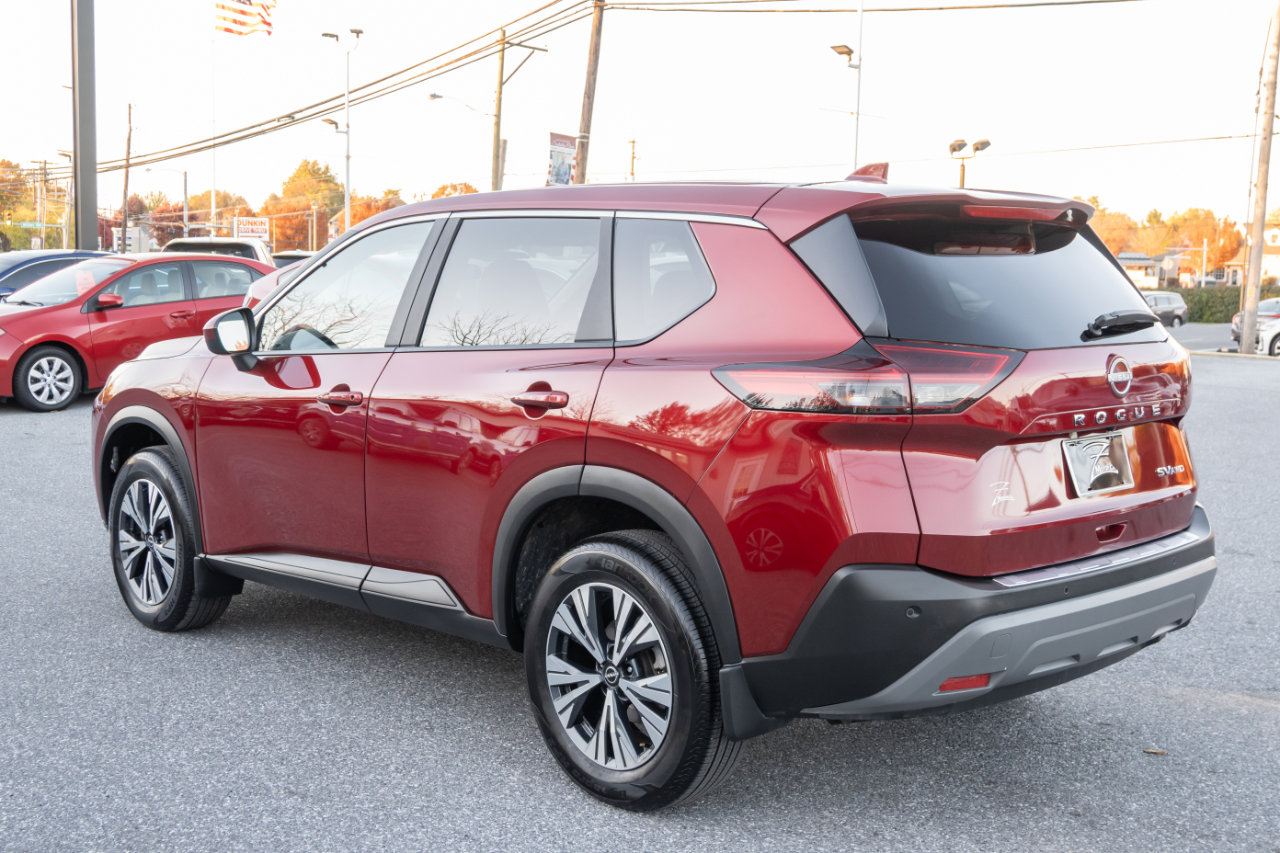 Used 2023 Nissan Rogue SV image 8