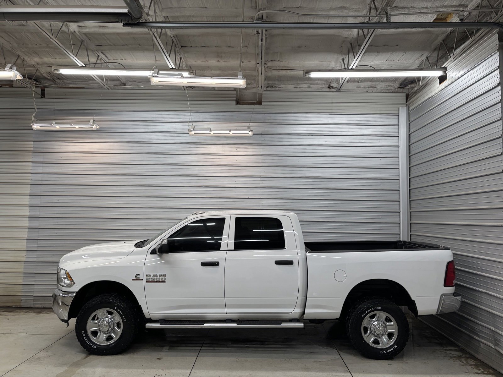Used 2018 RAM 2500 Tradesman w/ Chrome Appearance Group image 8