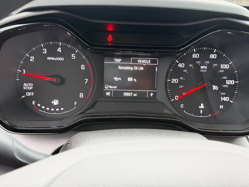 Used 2025 Chevrolet Trax LS w/ LS Convenience Package FWD image 20