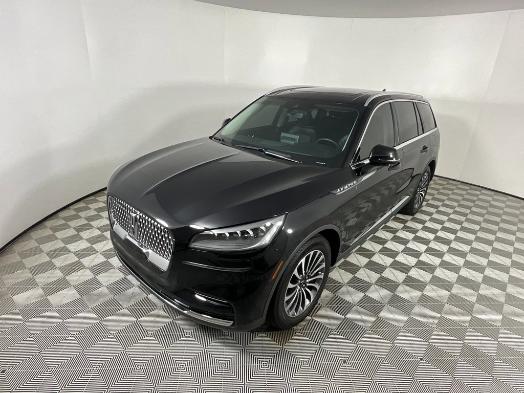 Used 2023 Lincoln Aviator 2WD w/ Premium Package image 9