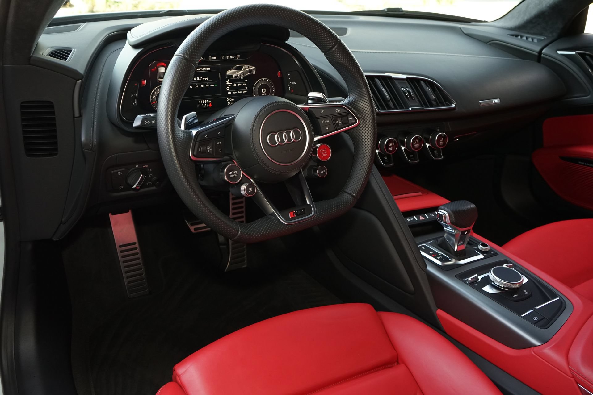 Used 2022 Audi R8 V10 performance RWD image 9