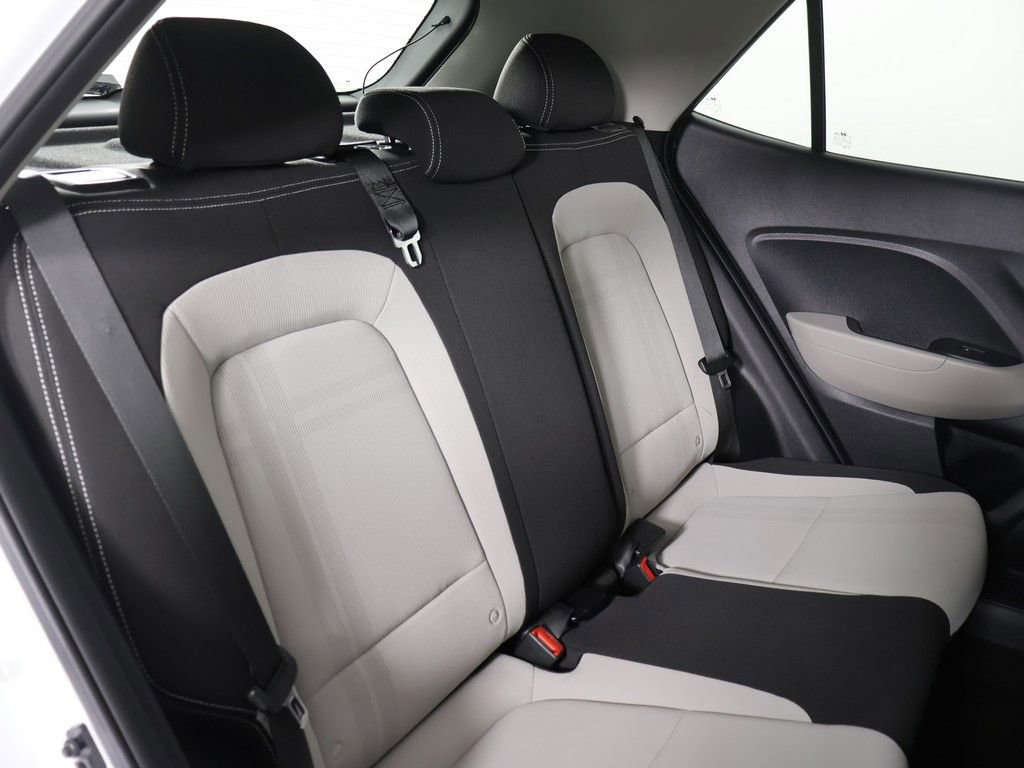 Certified 2023 Hyundai Venue SEL w/ Cargo Package image 29