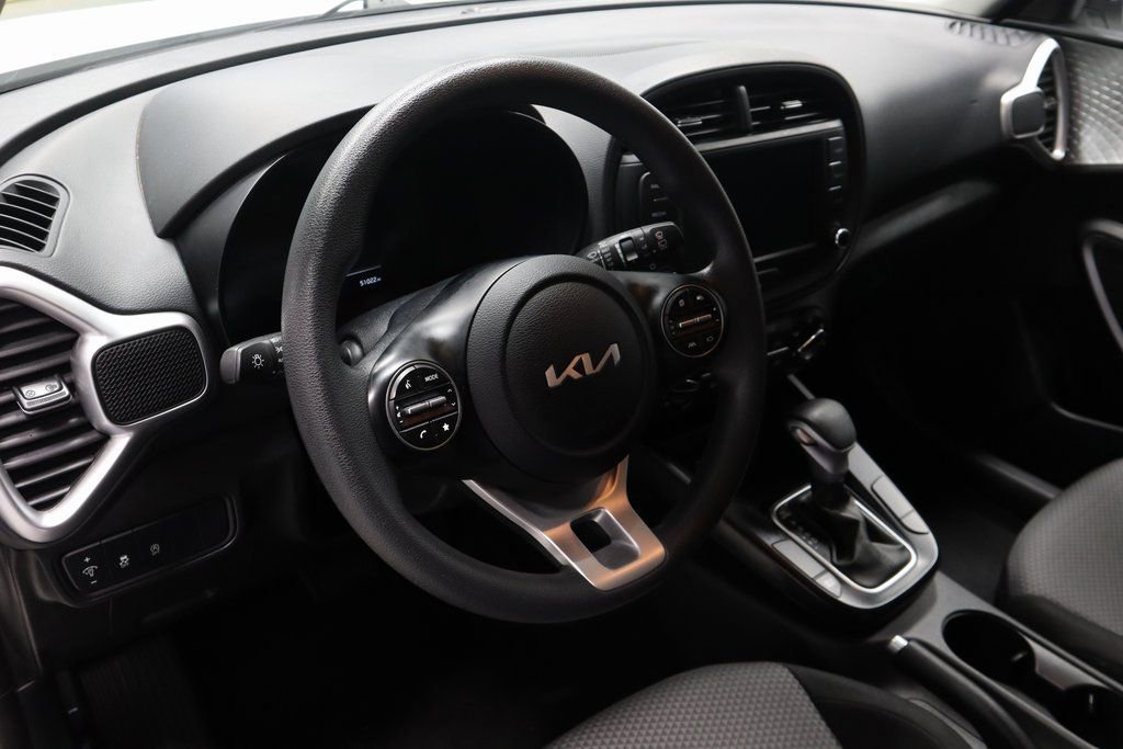 Used 2024 Kia Soul LX w/ Option Group 015 image 24