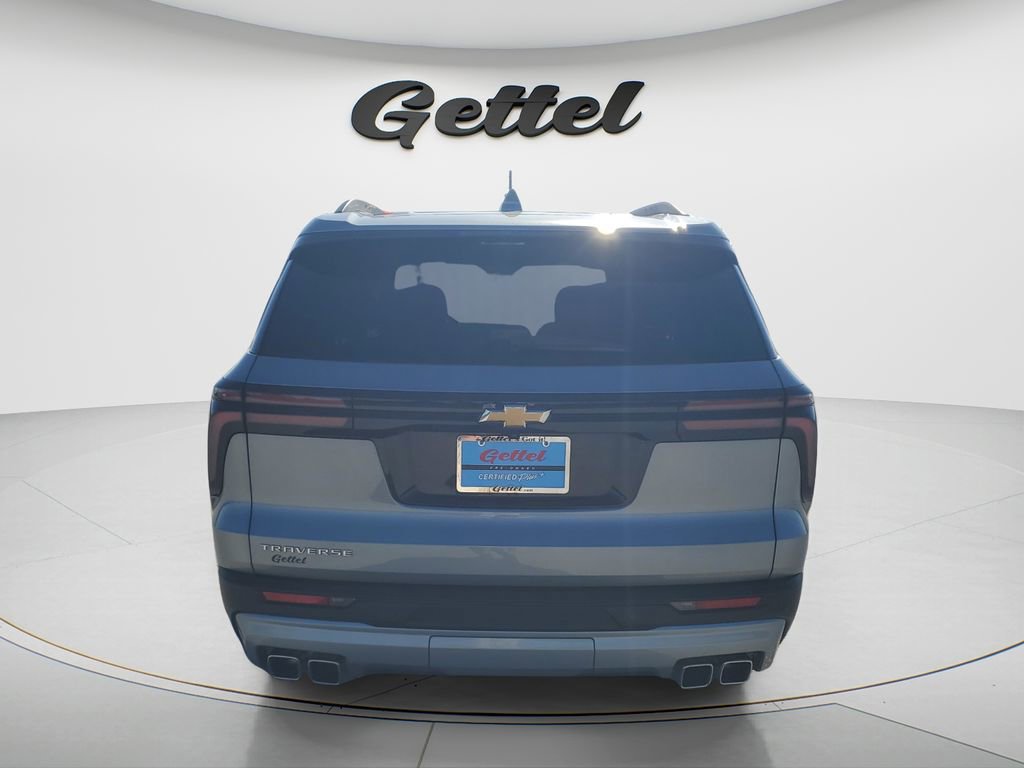 Certified 2025 Chevrolet Traverse LT FWD image 13