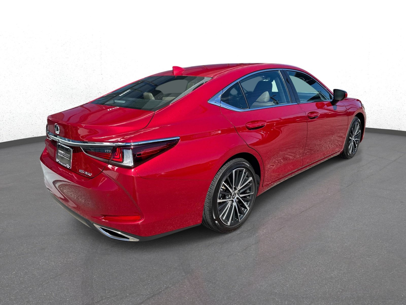 Certified 2025 Lexus ES 350 w/ Premium Package FWD image 3
