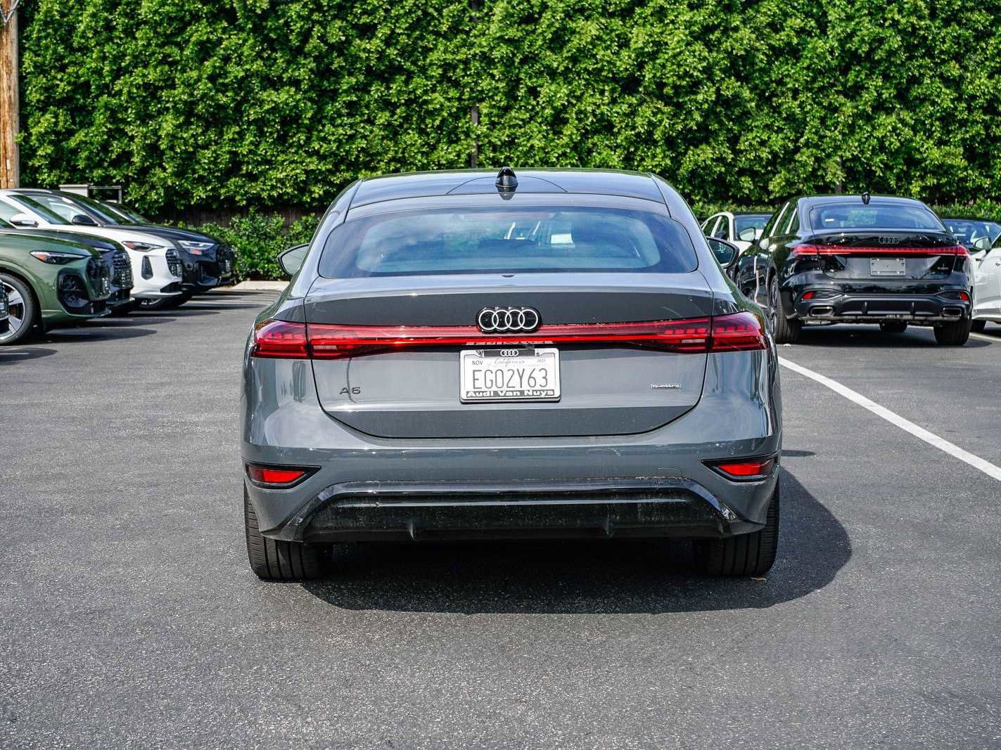 Used 2025 Audi A6 e-tron Premium w/ Convenience Package image 3