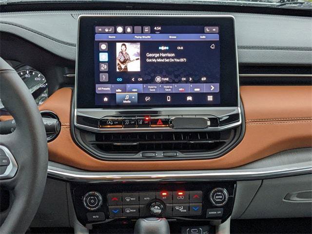 Certified 2023 Jeep Compass Limited AWD/4WD image 16