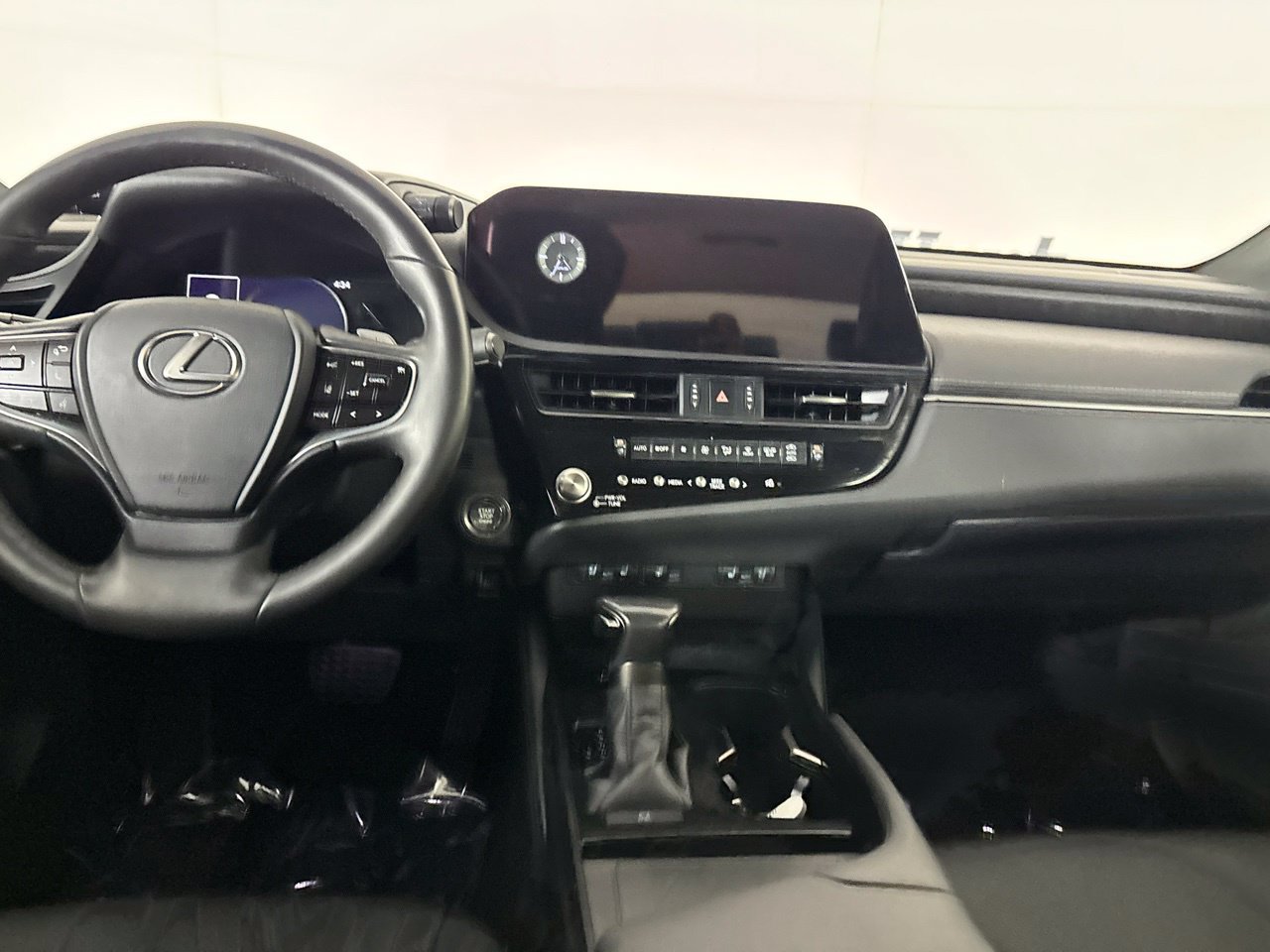 Used 2024 Lexus ES 350 w/ Premium Package FWD image 26