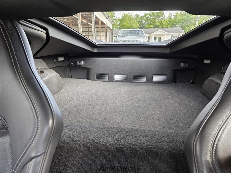 Used 2019 Chevrolet Corvette Stingray Coupe w/ 1LT RWD image 31