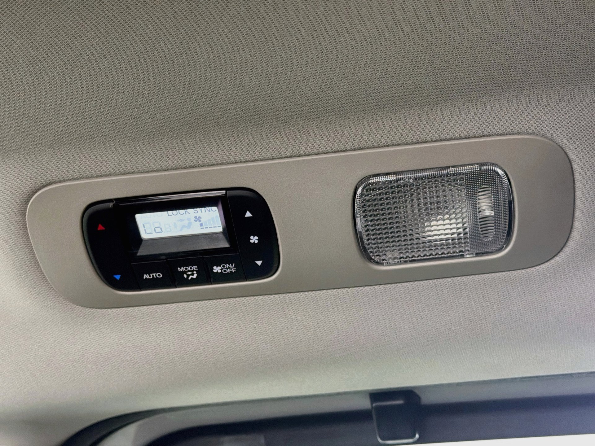 Certified 2025 Honda Odyssey Touring image 49