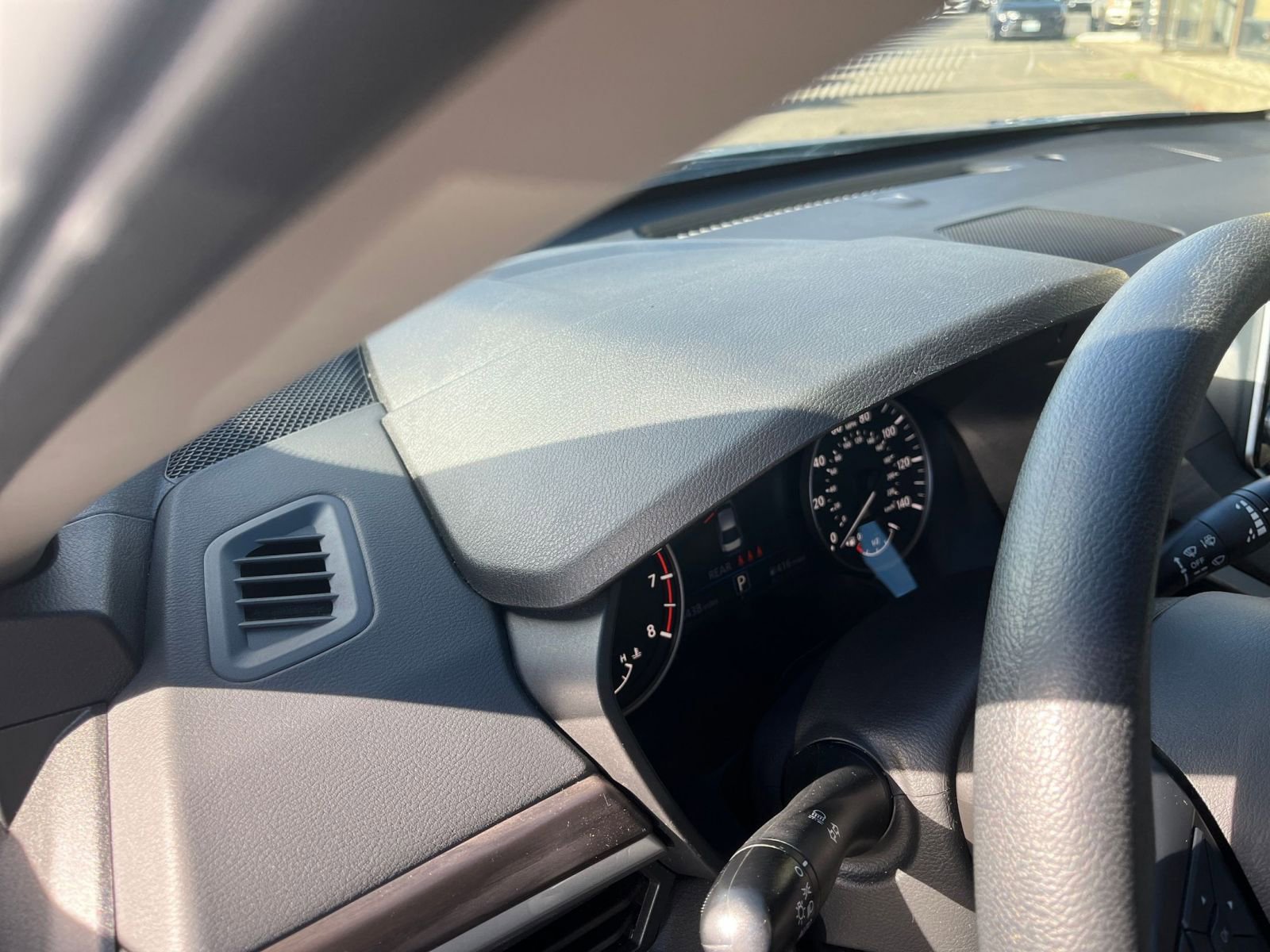 Used 2024 Nissan Altima 2.5 SV image 34