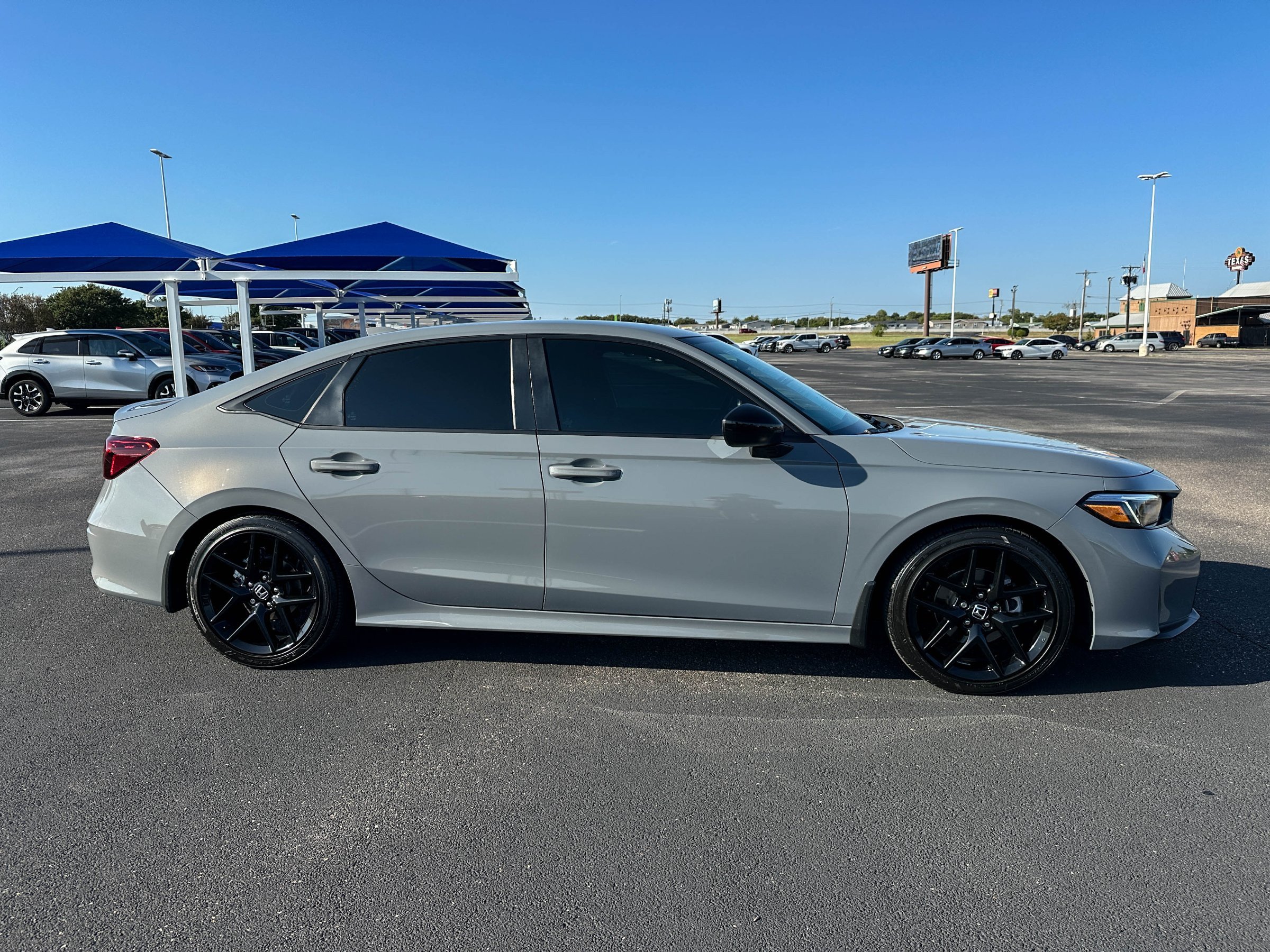 Used 2025 Honda Civic Sport image 5