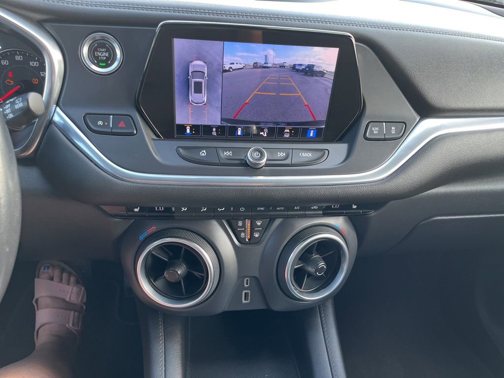 Used 2020 Chevrolet Blazer LT w/ Sound & Technology Package AWD/4WD image 17