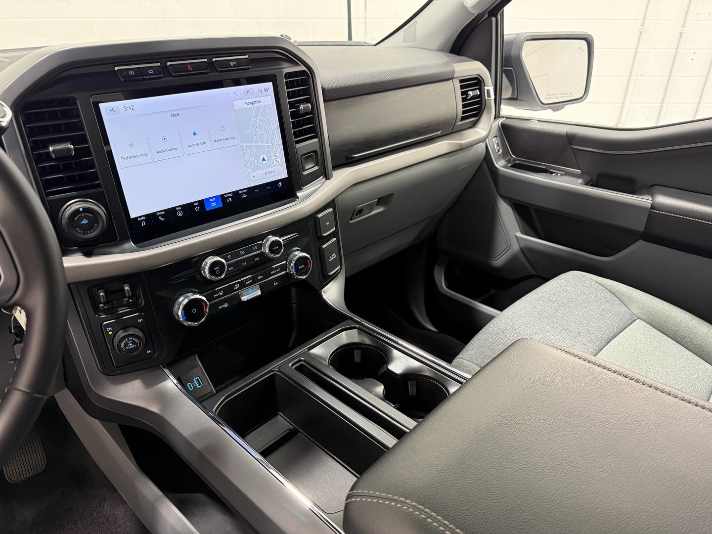 Used 2024 Ford F150 XLT w/ Mobile Office Package image 12