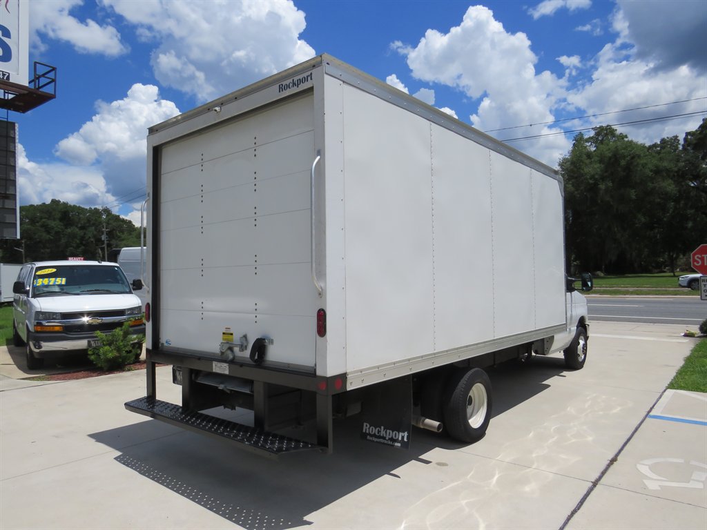 Used 2025 Ford E-450 and Econoline 450 Super Duty w/ Power Equipment Group RWD image 15