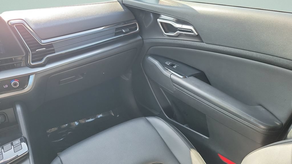 Used 2023 Kia Sportage EX FWD image 13