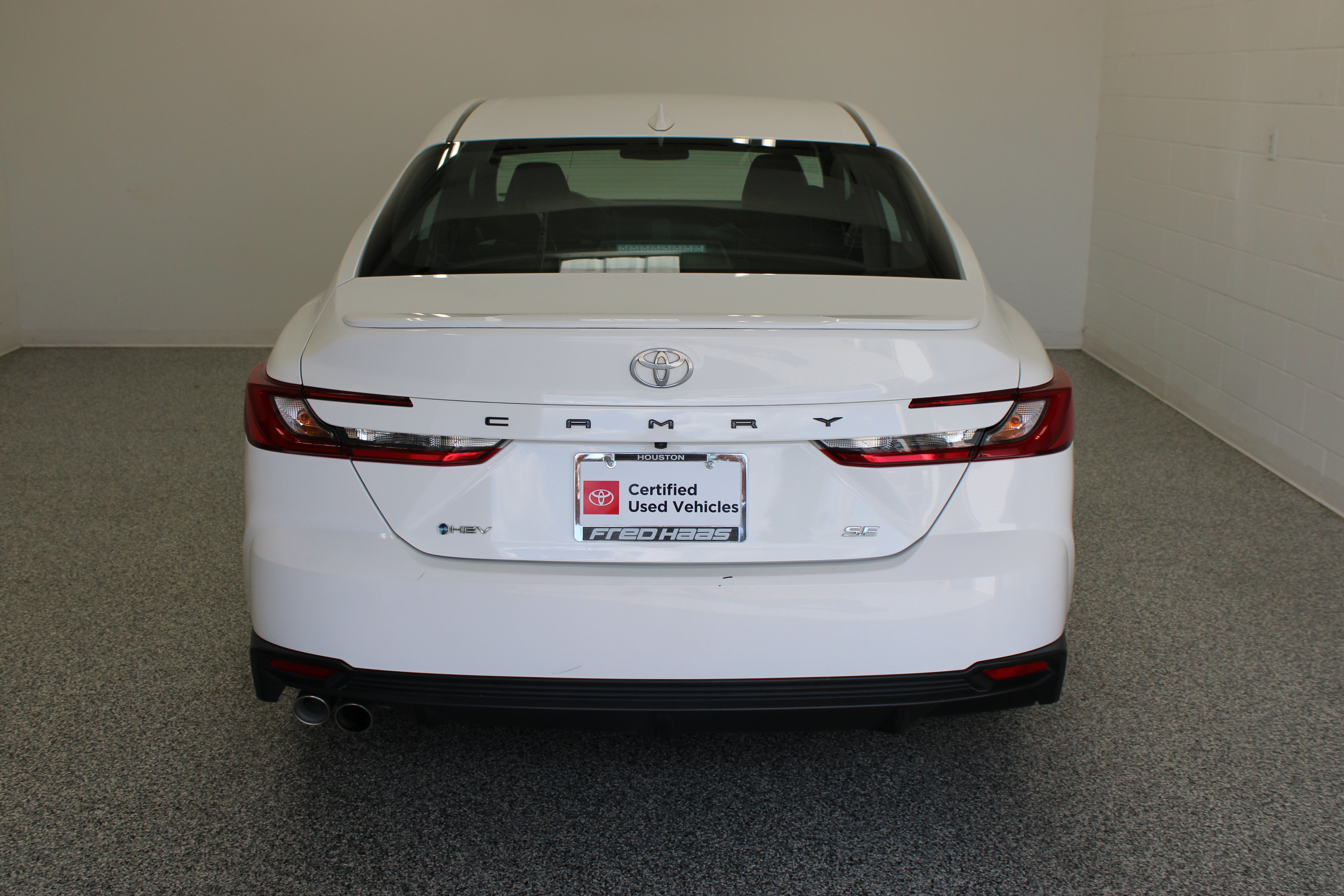 Certified 2025 Toyota Camry SE FWD image 8