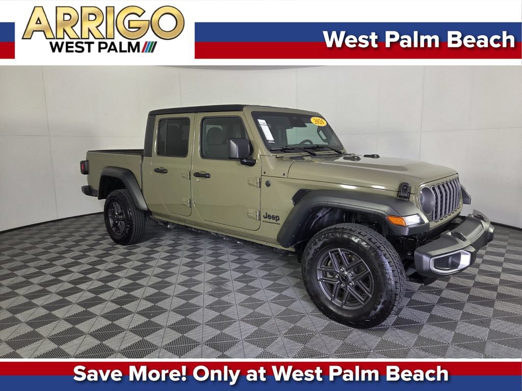 Used 2026 Jeep Gladiator Sport AWD/4WD image 1