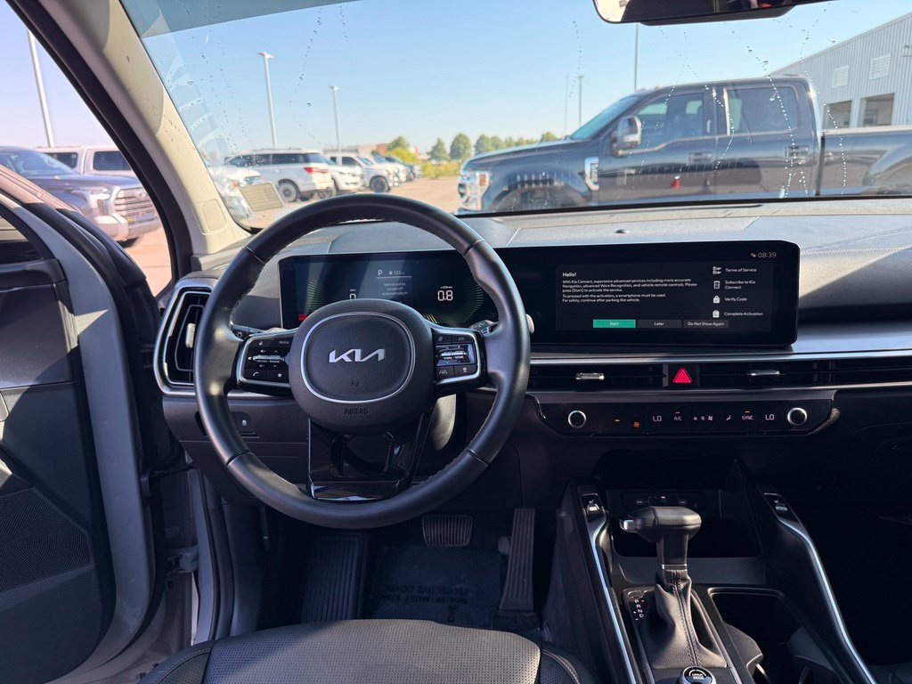 Used 2025 Kia Sorento EX w/ Panoramic Sunroof Package FWD image 13