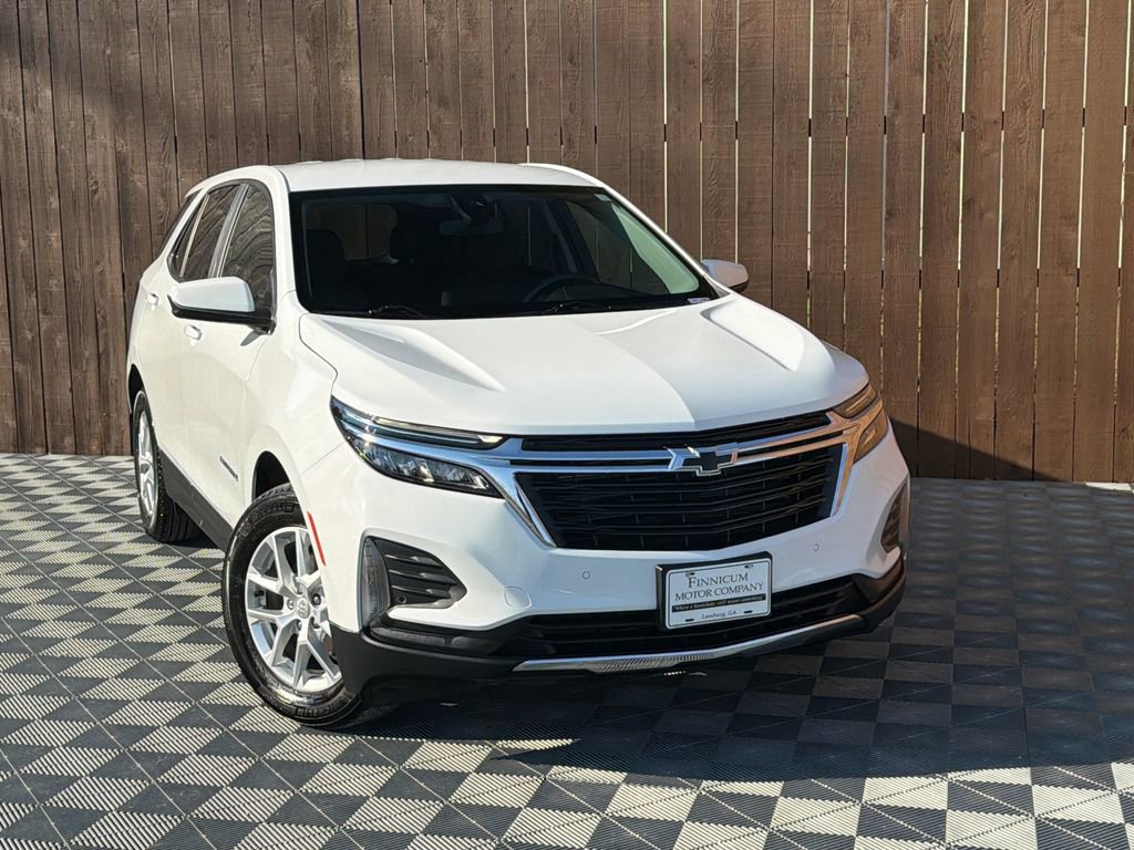 Used 2024 Chevrolet Equinox LT w/ LPO, Floor Liner Package image 9