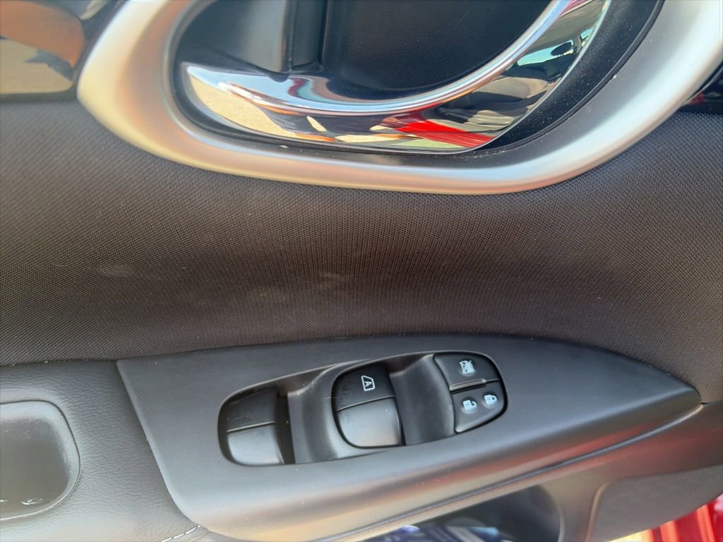 Used 2017 Nissan Sentra SV FWD image 17